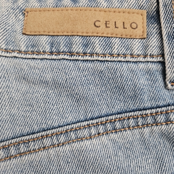 Cello Mid Waisted Wide Leg Skater Light Wash Jeans Size 11 NWT - Picture 4 of 12